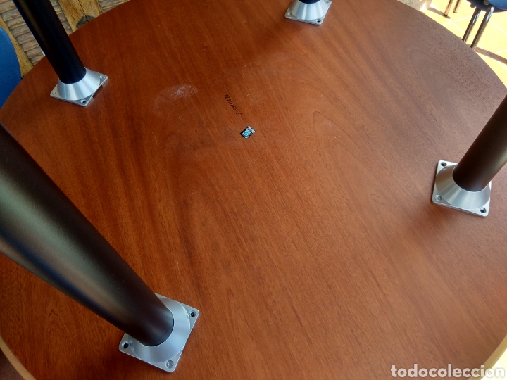 Segunda mano: Mesa redonda. 120 cent&iacute;metros de di&aacute;metro. - Foto 2