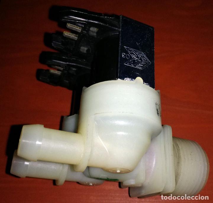 Segunda mano: ELECTROVALVULA DOBLE SOLENOIDE LAVADORA CANDY - OTSEIN - HOOVER - Foto 2