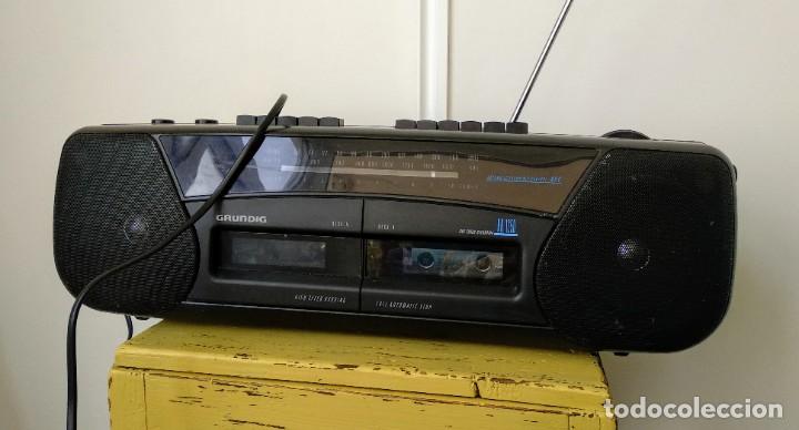 Radio Cassette Doble De La Marca Grundig Model Sold Through Direct Sale