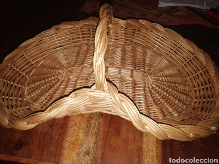 Segunda mano: Canasto o cesta de mimbre - Foto 1