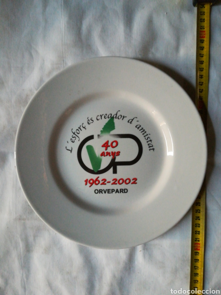 Segunda mano: Plato cer&aacute;mico 40 aniversario orvepard - Foto 1