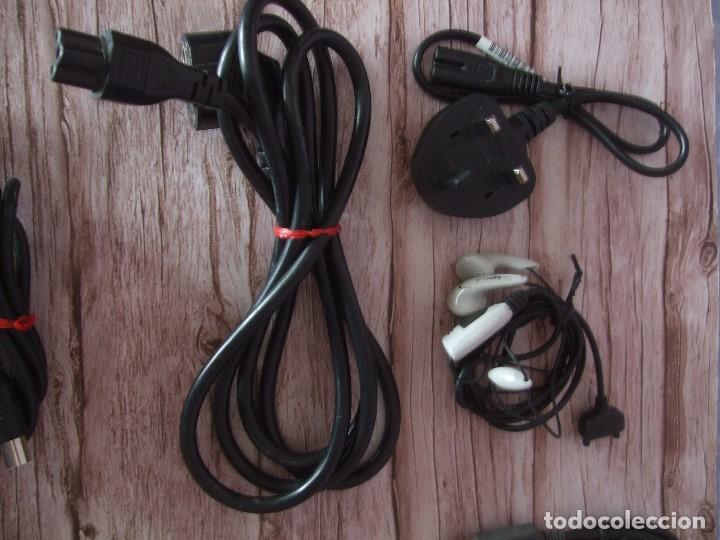 Segunda mano: Lote de cables diferentes tipos (v&iacute;deo, PC, cargador, etc...) - Foto 2