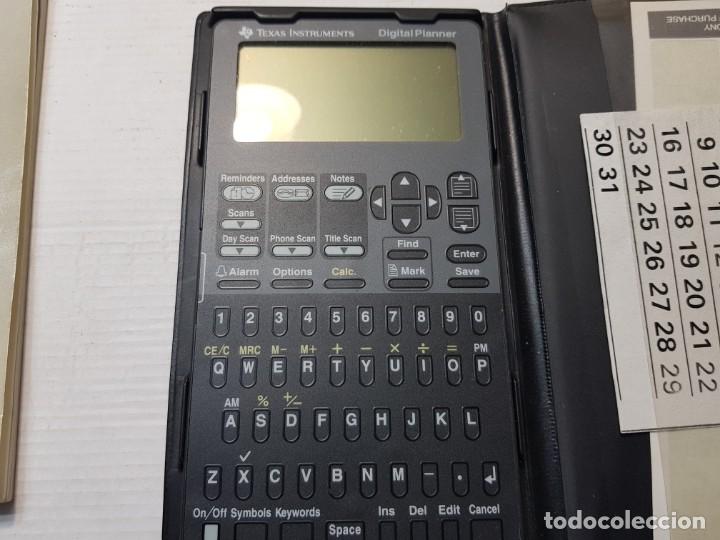 Segunda mano: Calculadora Digital Planner Texas Instruments con manual 1995 - Foto 4
