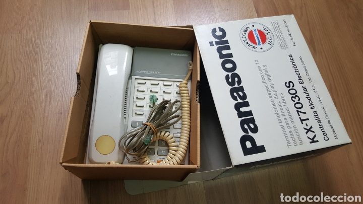 Segunda mano: Telefono Panasonic KX-T7030S con caja original - Foto 1
