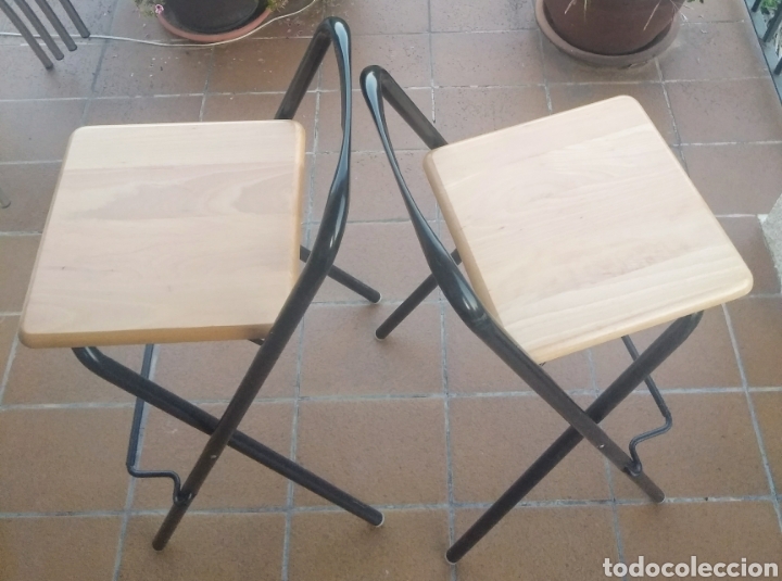 Segunda mano: 2 Taburetes - silla, altos y plegables. - Foto 3