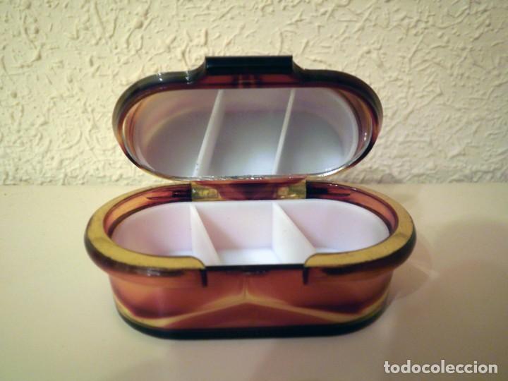 Segunda mano: Pastillero cl&aacute;sico - Foto 2