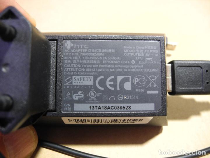 Segunda mano: Cargador para telefono m&oacute;bil HTC - Foto 3