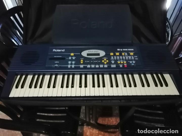 Segunda mano: Teclado Roland EM-20 - Foto 1