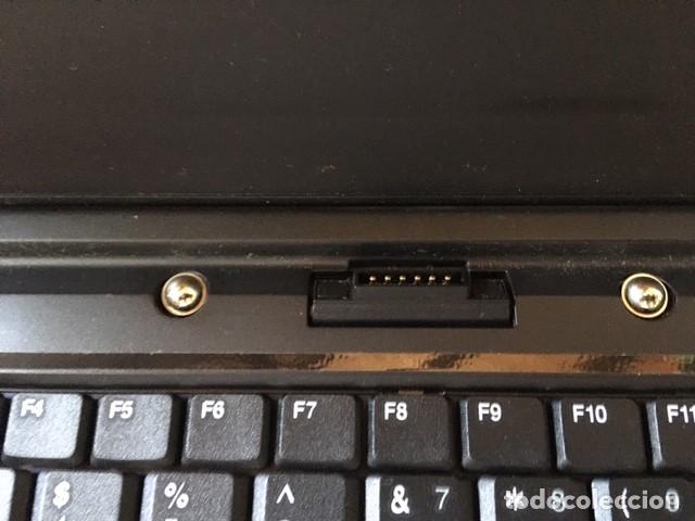 Segunda mano: Teclado para tablet u ordenador, conector especial - Foto 3
