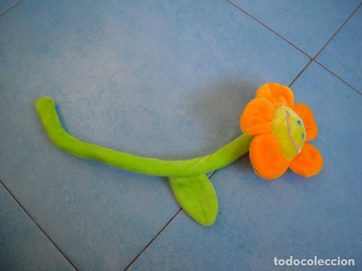 Segunda mano: Peque&ntilde;a flor de felpa - Foto 4