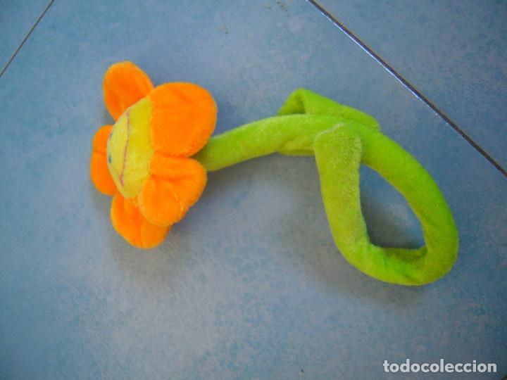Segunda mano: Peque&ntilde;a flor de felpa - Foto 5