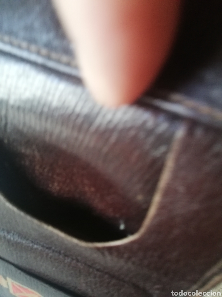 Segunda mano: Cartera de piel de Ubrique con escudo del ej&eacute;rcito - Foto 3