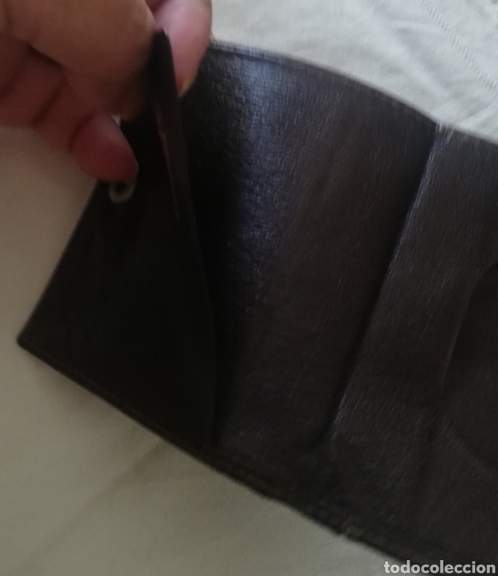 Segunda mano: Cartera de piel de Ubrique con escudo del ej&eacute;rcito - Foto 4