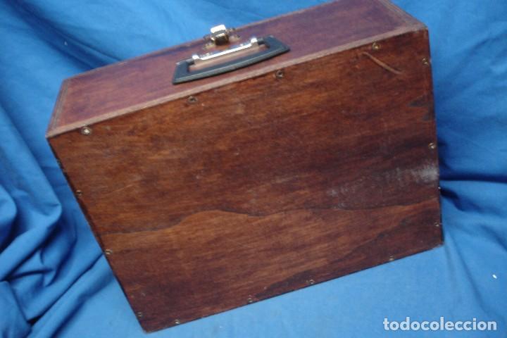 Segunda mano: ANTIGUA CAJA DE MADERA CON INSTRUMENTOS DE MEDIDA - Foto 10