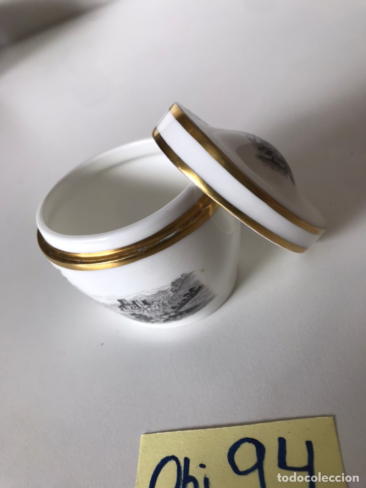Segunda mano: PASTILLERO DE PORCELANA - Foto 2