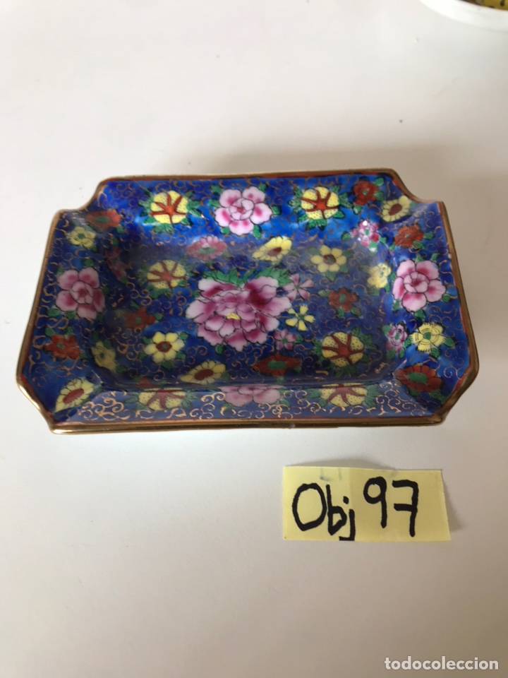 Segunda mano: CENICERO DE PORCELANA ESTILO FLORAL - Foto 1