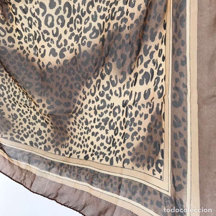 Segunda mano: PA&Ntilde;UELO TRANSL&Uacute;CIDO LEOPARDO - Foto 2