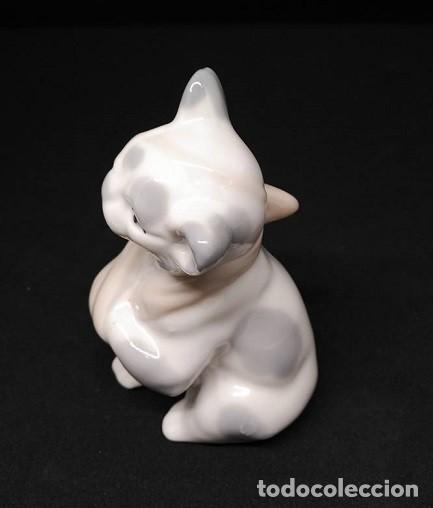 Segunda mano: 2 Figuras de Perro y Gato Porcelana - Foto 4