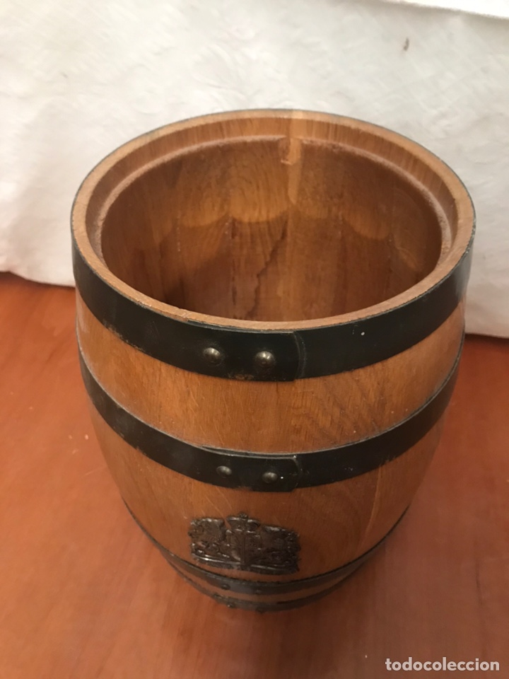 Segunda mano: BARRIL CON ESCUDO - Foto 3