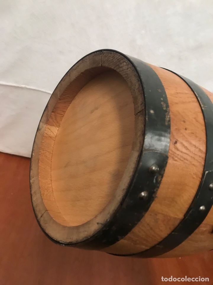 Segunda mano: BARRIL CON ESCUDO - Foto 4