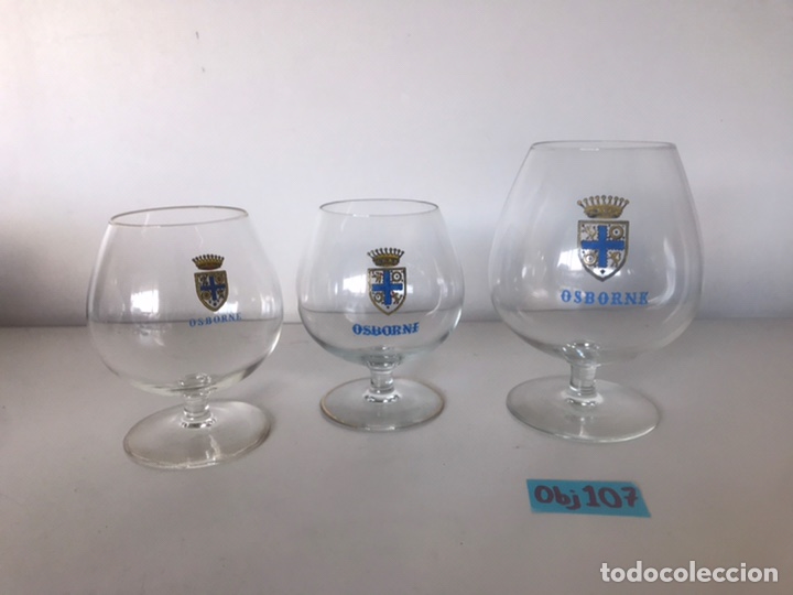 Segunda mano: JUEGO DE COPAS CON ESCUDO - Foto 1
