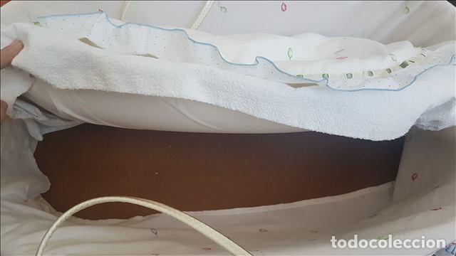 Segunda mano: cuco , moises,capazo de mimbre con sus complementos y patas - moises - Foto 5