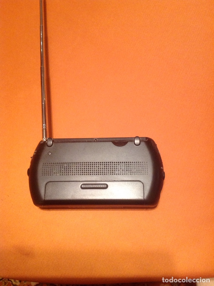 Segunda mano: Radio port&aacute;til - Foto 3