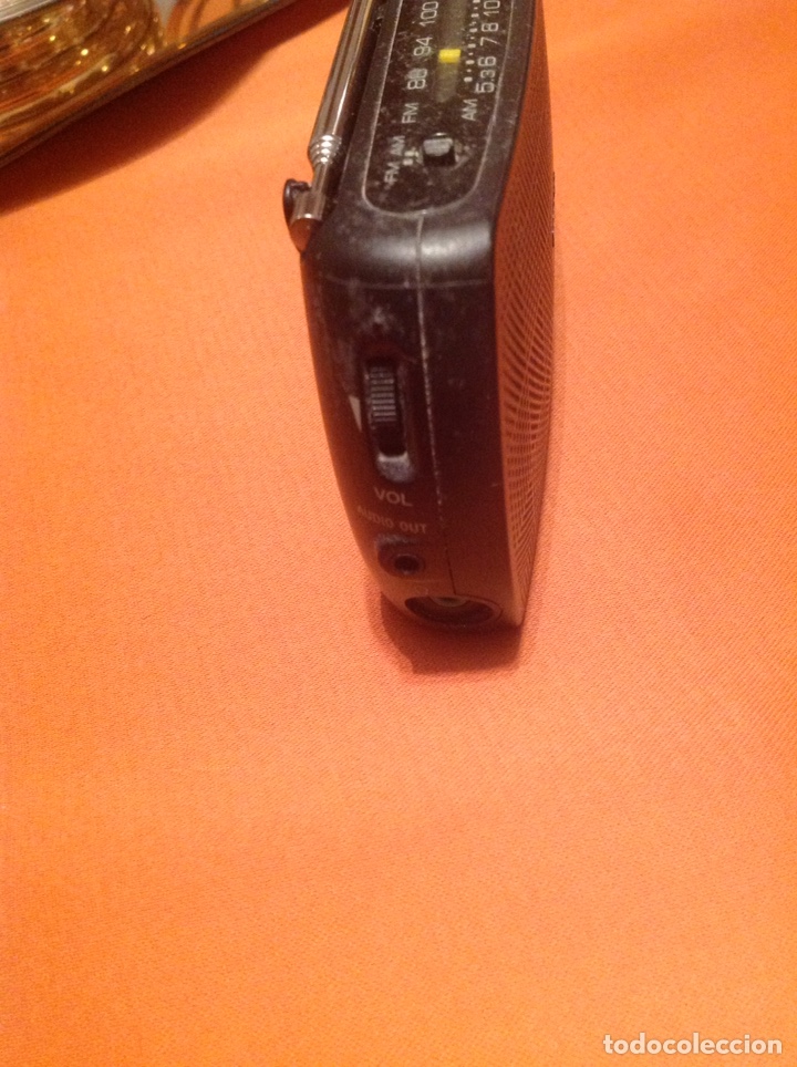 Segunda mano: Radio port&aacute;til - Foto 6