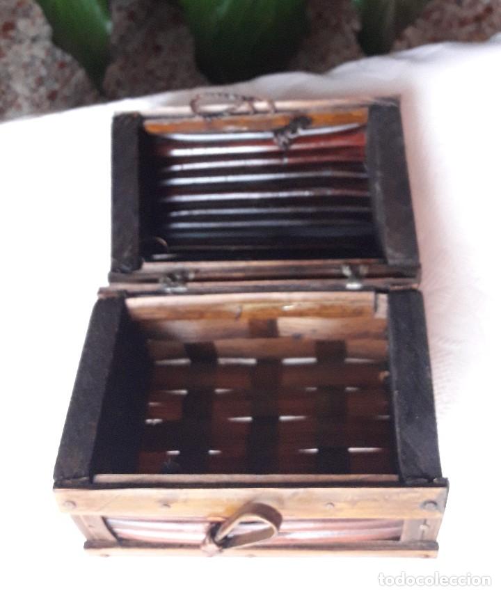 Segunda mano: Ba&uacute;l de ca&ntilde;a y bamb&uacute; peque&ntilde;o - Foto 2