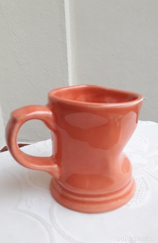 Segunda mano: Tazas de original dise&ntilde;o en azul y salm&oacute;n - Foto 6