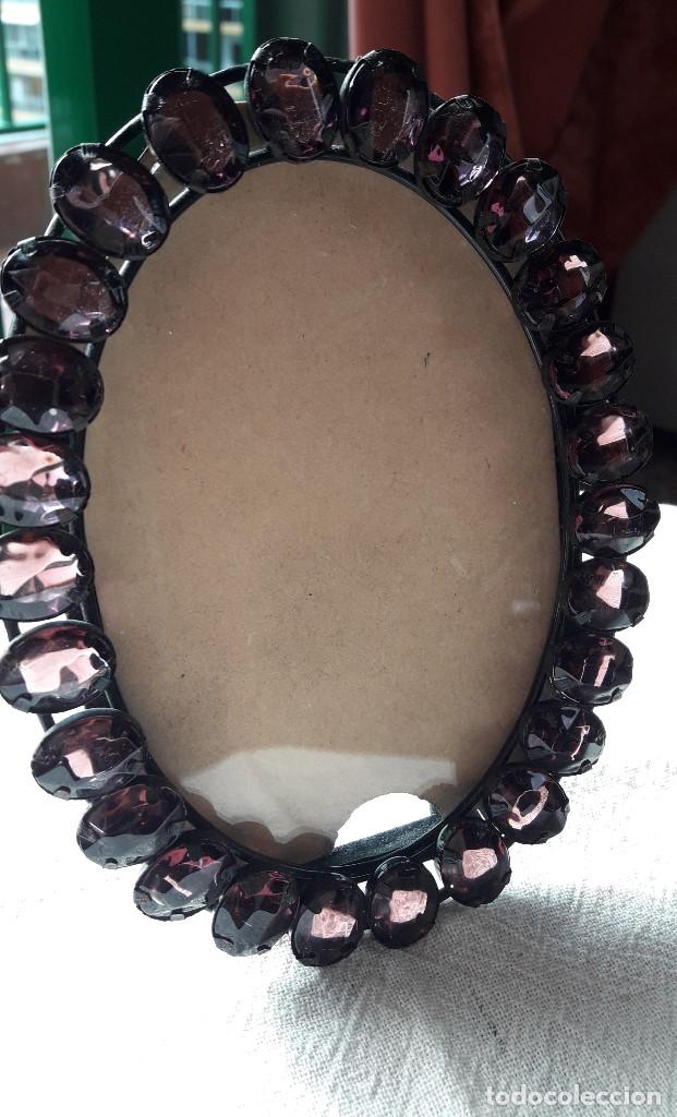 Segunda mano: Portafotos con cristales violeta - Foto 1