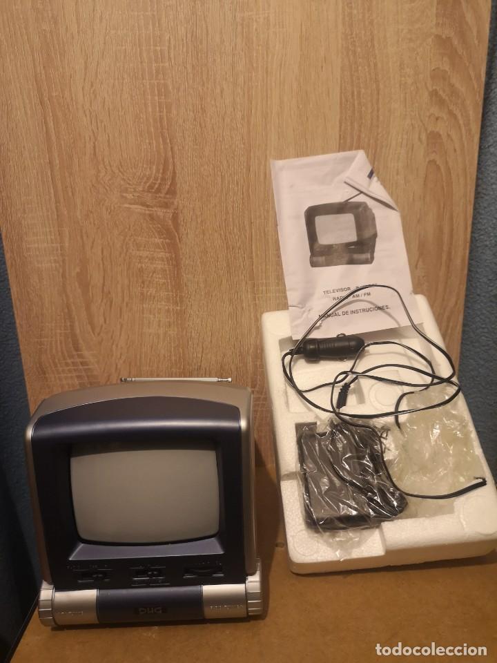 Segunda mano: Televisi&oacute;n y radio portable DHG - Foto 1