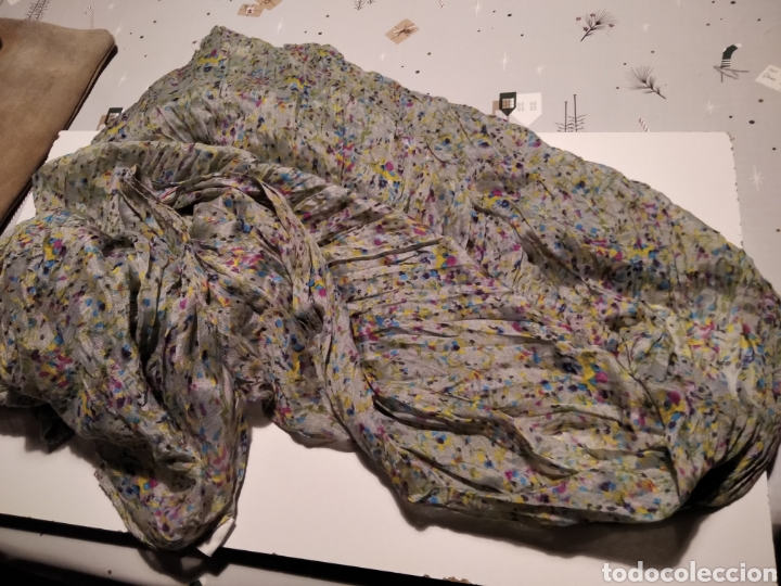 Segunda mano: Pa&ntilde;uelo grande 180+80 - Foto 1