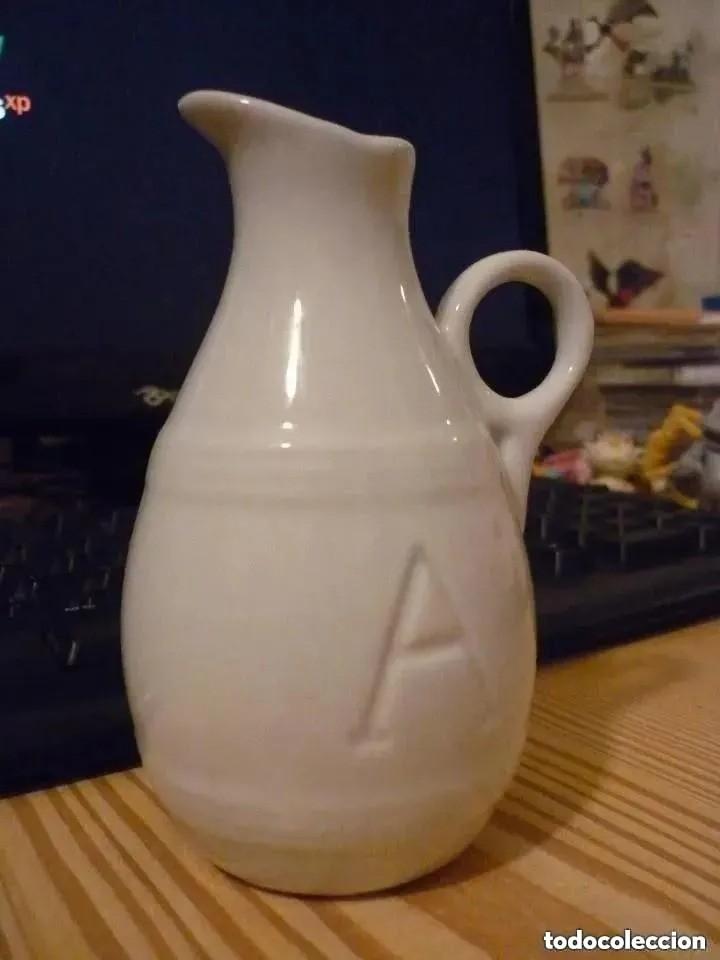 Segunda mano: ACEITERA DE CER&Aacute;MICA - 12 CM. - Foto 1