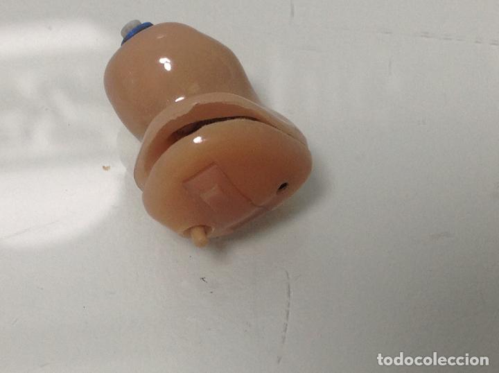 Segunda mano: Audifono o&iacute;do derecho. Carcasa despegada - Foto 4
