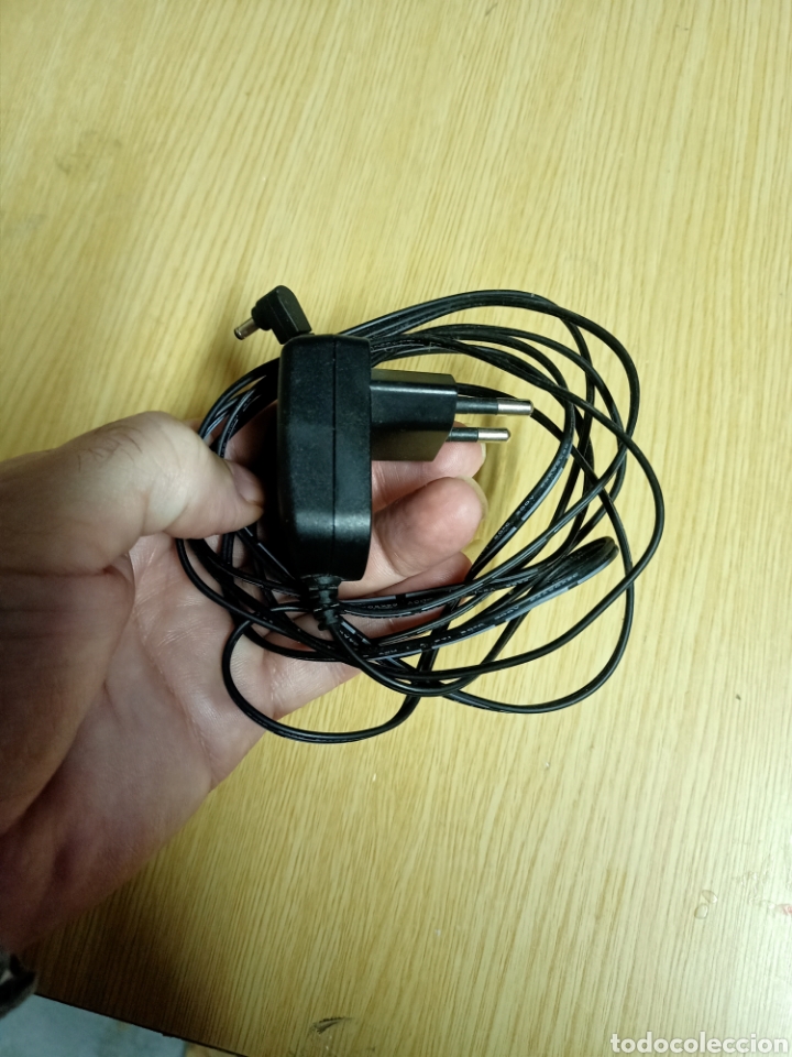 Segunda mano: Transformador cargador 6 V. - Foto 1