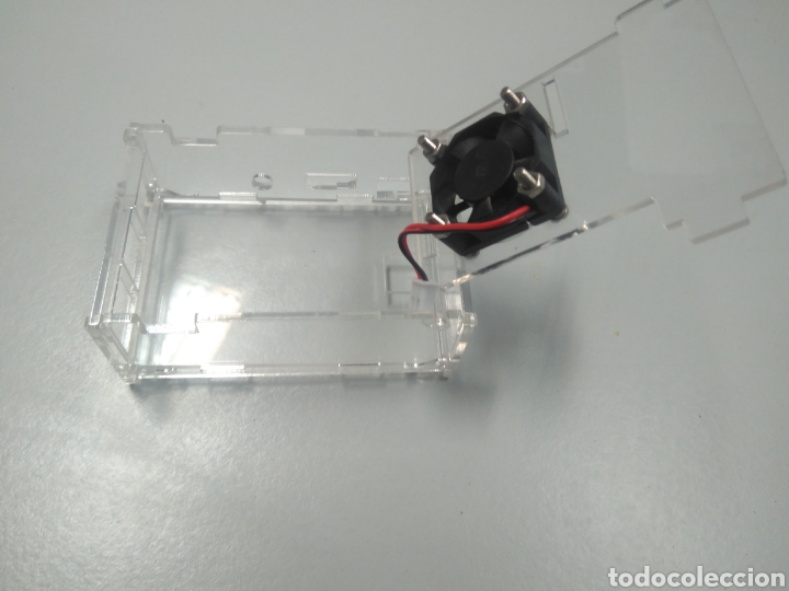 Segunda mano: Caja Acr&iacute;lica transparente Raspberry 3B - Foto 7