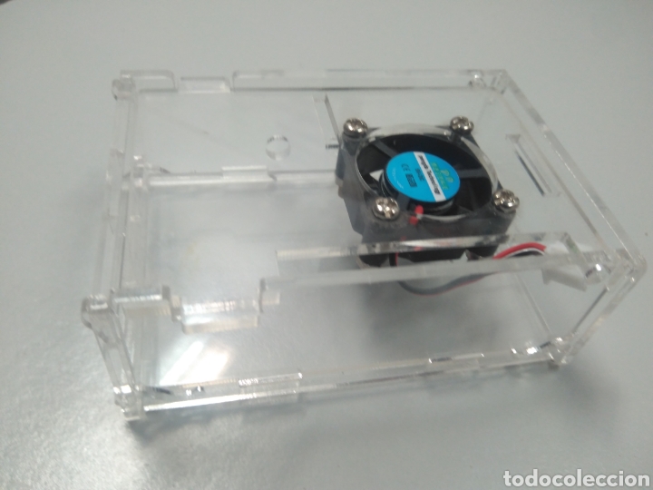 Segunda mano: Caja Acr&iacute;lica transparente Raspberry 3B - Foto 1