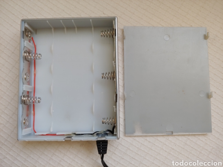 Segunda mano: Compartimiento para 10 pilas LR14 - Foto 2