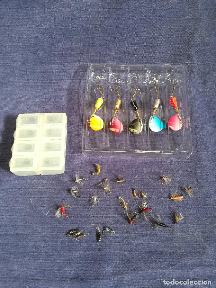 Segunda mano: LOTE DE CEBOS DE PESCA - CUCHARILLAS - PLUMAS - Foto 1