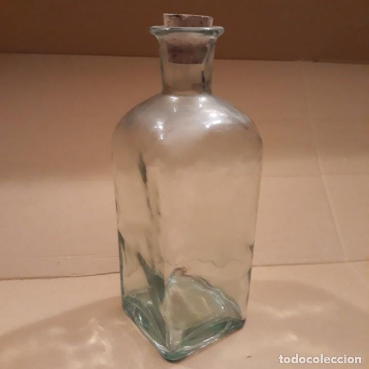 Segunda mano: Frasca de cristal 29 cm altura - Foto 1