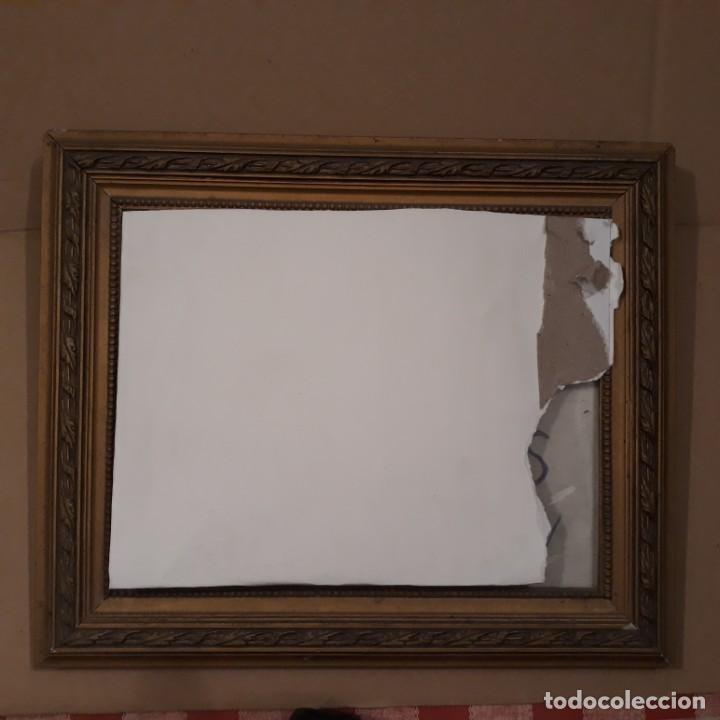 Segunda mano: Marco dorado de madera 29 x 24,5 cm - Foto 1