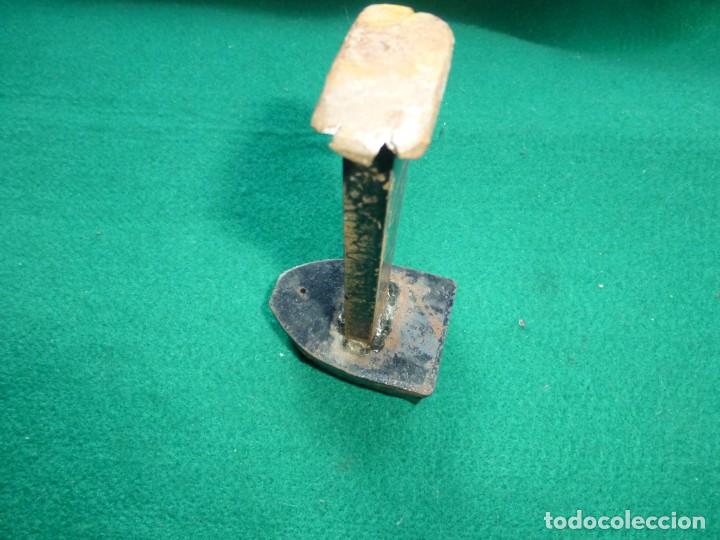 Segunda mano: TROQUEL PARA HACER PUNTERAS A LOS CINTURONES - Foto 1