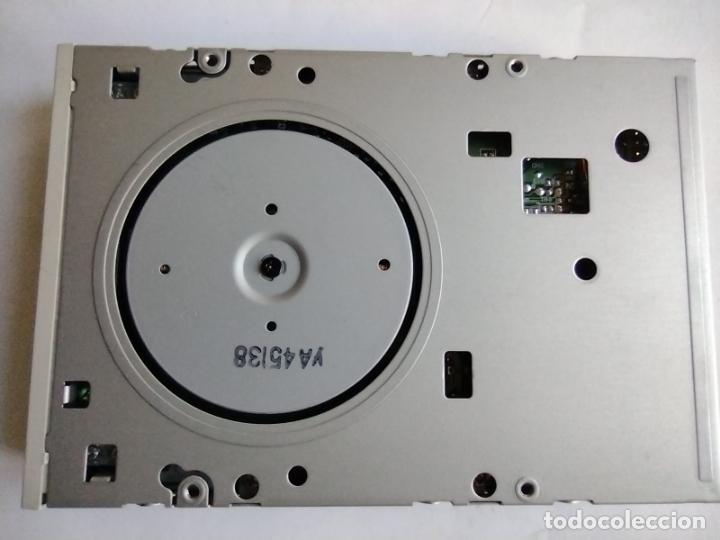 Segunda mano: Disquetera SAMSUNG SFD-321B - HD 3,5&rdquo; -Floppy Disk -Inform&aacute;tica Vintage - Foto 3