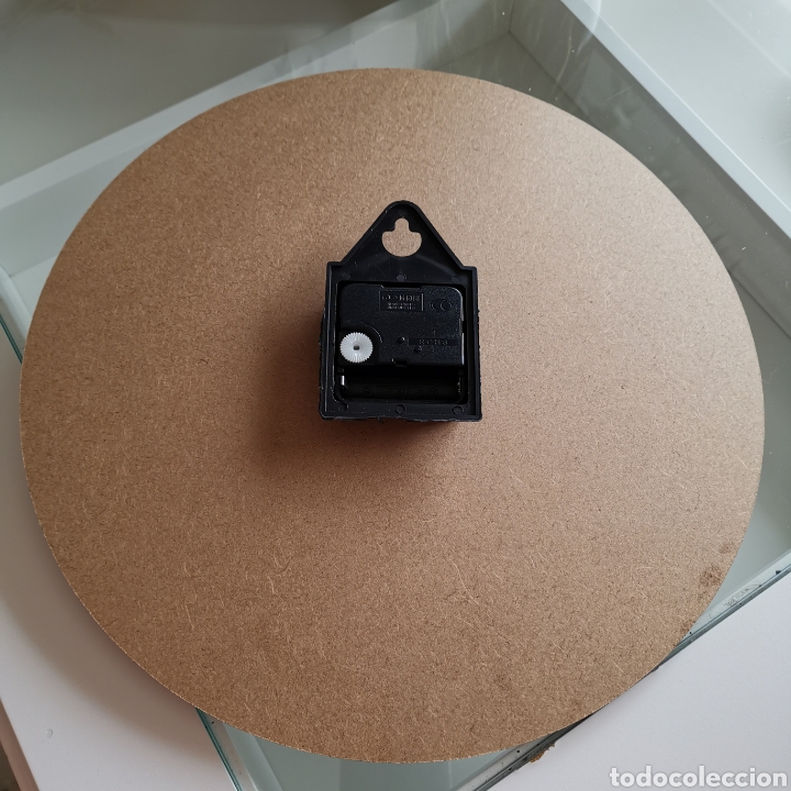 Segunda mano: Bonito reloj, de madera, Funciona. De pared. - Foto 3