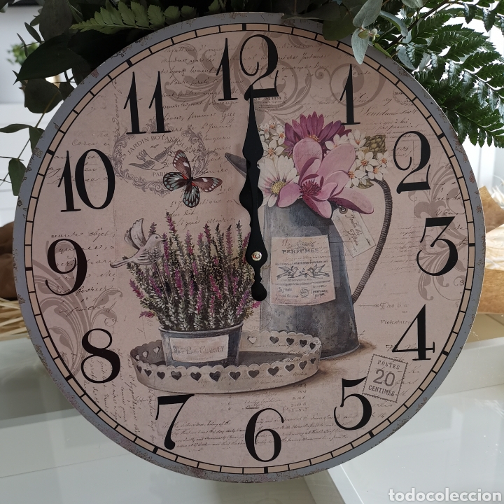 Segunda mano: Bonito reloj, de madera, Funciona. De pared. - Foto 6
