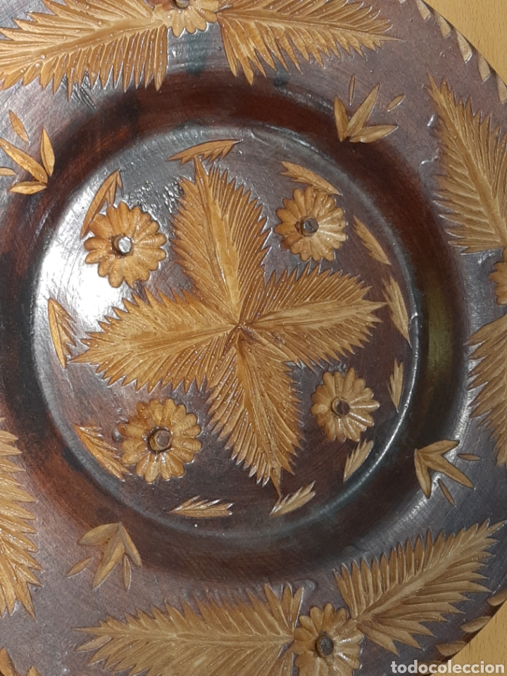 Segunda mano: Plato madera tallado antiguo de Noruega - Foto 2