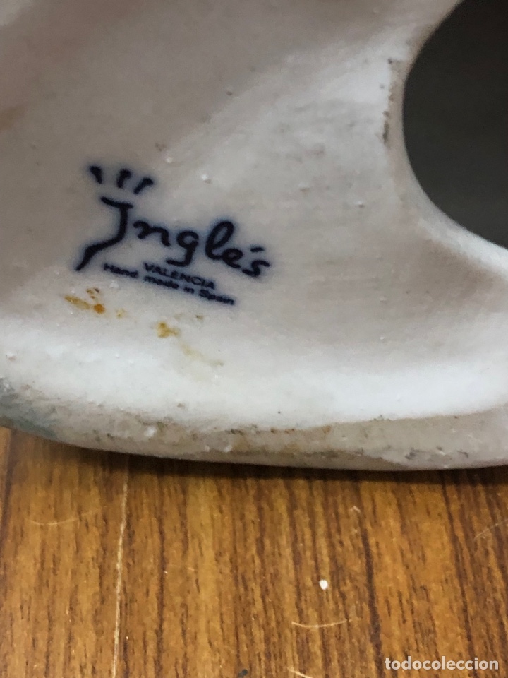 Segunda mano: PAREJA DE BUSTOS. CERAMICA MARCA INGL&Eacute;S., - Foto 3