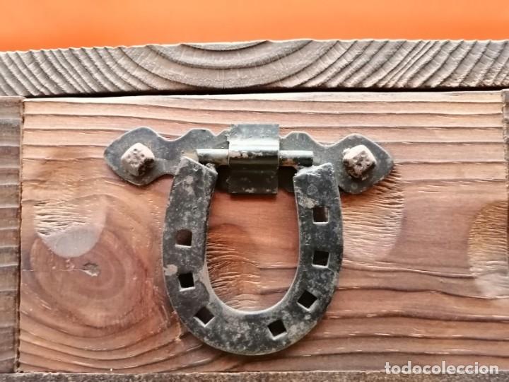 Segunda mano: CAJA DE MADERA REPRODUCCI&Oacute;N COFRE MEDIEVAL - Foto 12