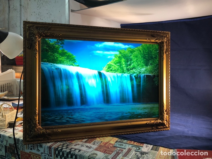 Segunda mano: Cascada iluminada y con efecto de movimiento. enmarcada - Foto 1